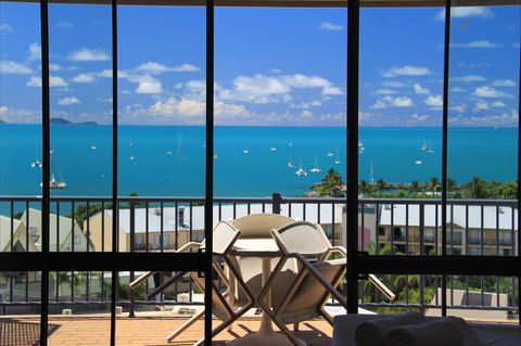 Whitsunday Terraces Resort - Phillip Island Accommodation 1