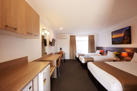 Adelong Motel - Phillip Island Accommodation 2