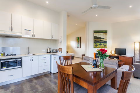 Aireys Inlet Getaway Resort - Phillip Island Accommodation 1