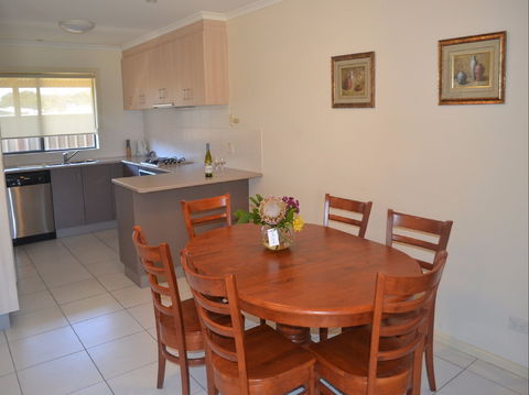 Amarco 4 - Phillip Island Accommodation 1