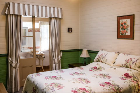Capers Cottage - Phillip Island Accommodation 1