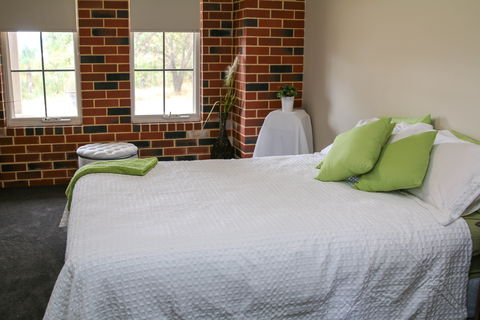 Downunder Farmstays - Phillip Island Accommodation 0