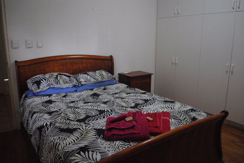 East Arnhem Real Estate - 6B Isal - Phillip Island Accommodation 0