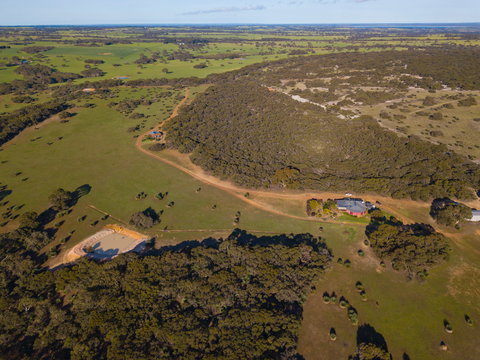 Eleanor River Homestead - Phillip Island Accommodation 1