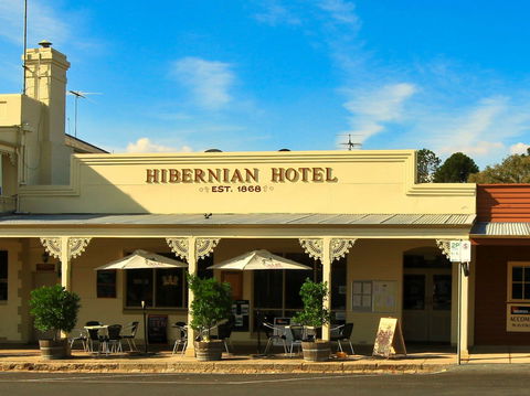 Hibernian Hotel Apartments - Phillip Island Accommodation 0