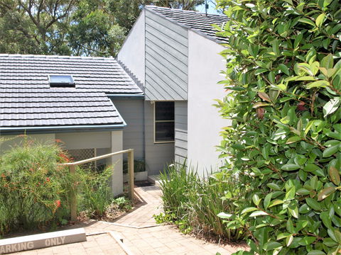 Hyams Beach Holiday Apartment - Phillip Island Accommodation 0
