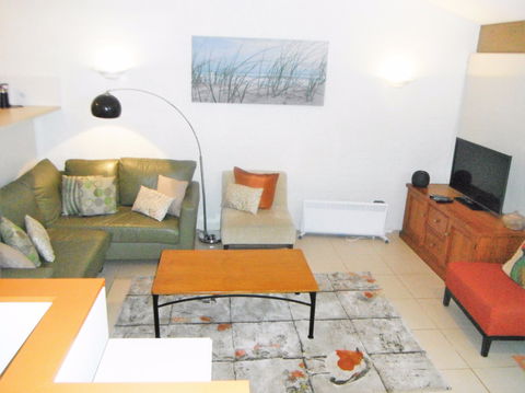 Hyams Beach Holiday Apartment - Phillip Island Accommodation 2