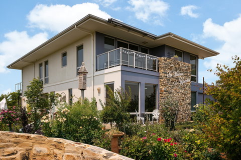 La Maison Du Vigneron B&B & Special Ocassion Dining - Phillip Island Accommodation 0