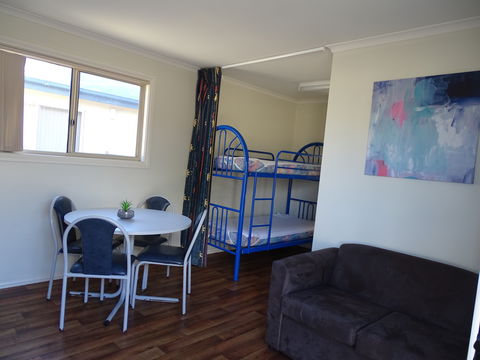 Moonta Bay Cabins - Cabin 2 - Phillip Island Accommodation 2