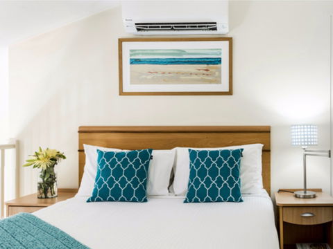 Oaks The Entrance Waterfront Resort - Phillip Island Accommodation 1