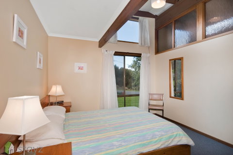 Ocean Vista Holiday Home - Phillip Island Accommodation 2