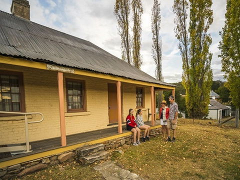 Old Trahlee - Phillip Island Accommodation 0