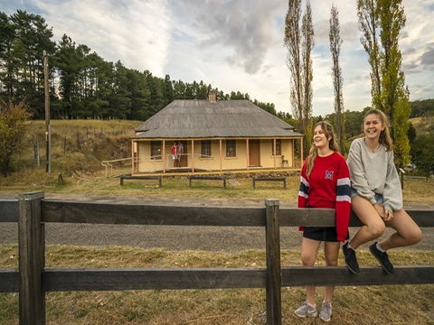 Old Trahlee - Phillip Island Accommodation 1