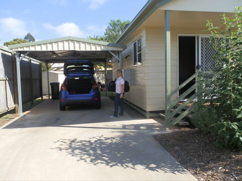 Peppertree Cabins Kingaroy - Phillip Island Accommodation 2