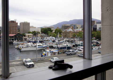 Sullivans Cove Apartments - Harbourside - Phillip Island Accommodation 1