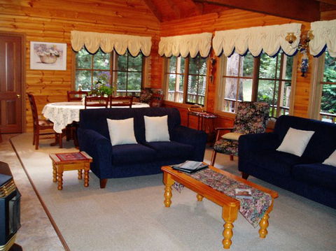 Whistle Stopover - Phillip Island Accommodation 4