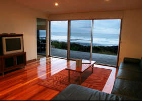 Hearns Beachside Villas - Phillip Island Accommodation 2