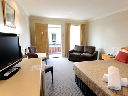 Alexandra Place - Phillip Island Accommodation 0