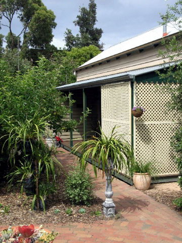 Trafalgar Cottage - Phillip Island Accommodation 5