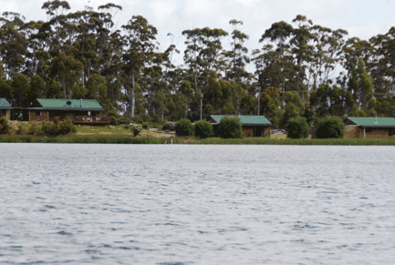 Lake Yalleena Cabins - Phillip Island Accommodation 2