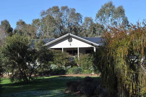 Mansfield Spa Retreat - Phillip Island Accommodation 0