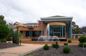 Country Club Tasmania - Phillip Island Accommodation 3