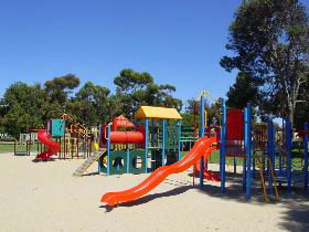 Collinsfield SA Phillip Island Accommodation