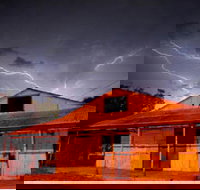 Red Dirt Photographic Gallery - Phillip Island Accommodation