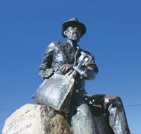 Paddy Hannans Statue - Phillip Island Accommodation