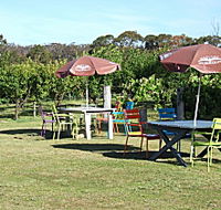 Cerise Brook Orchard  Family Golf - Phillip Island Accommodation