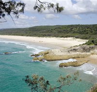 Main Beach North Stradbroke Island - Phillip Island Accommodation