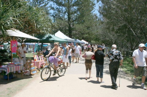 Burleigh Heads Markets - Phillip Island Accommodation 5