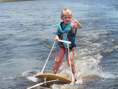 Oz Ski Resort - Phillip Island Accommodation 1