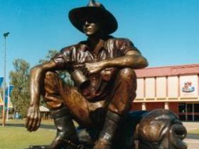 Adventure Way - Phillip Island Accommodation 0