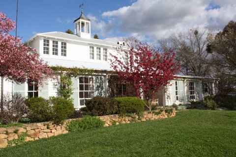 Markdale - Edna Walling Garden - Phillip Island Accommodation 4