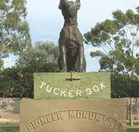 The Dog on the Tucker Box - Phillip Island Accommodation