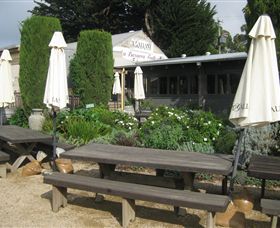 T'Gallant Winemakers - Phillip Island Accommodation 1