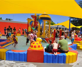 Holland Park Swimming Pool - Phillip Island Accommodation 0
