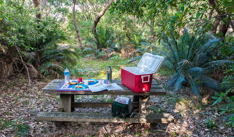 Little Llangothlin Picnic Area - Phillip Island Accommodation 0