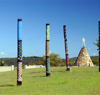 Maclean Tartan Power Poles - Phillip Island Accommodation