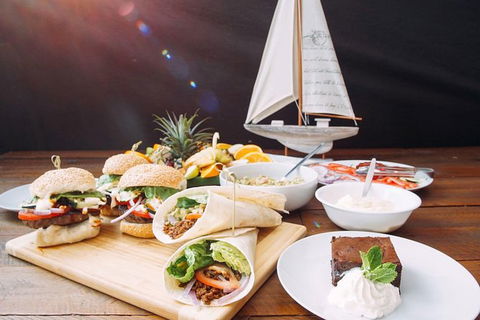 Broomstick Whitsundays Maxi Sailing (2 Days, 2 Nights) - Half A Double Bed - Phillip Island Accommodation 1