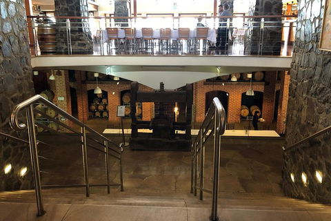 Sirromet Winery All Inclusive Lunch @ Lurleens, Tour, Tastings And Transfers - Phillip Island Accommodation 9