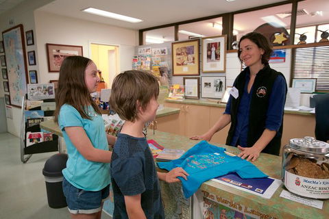 Skip The Line: Alice Springs School Of The Air Guided Tour Ticket - Phillip Island Accommodation 4