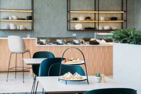 Sydney Airport Plaza Premium Lounge - Phillip Island Accommodation 5