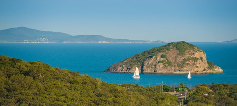 Capricorn Coast - Phillip Island Accommodation 1