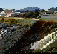 Waratah Falls - Phillip Island Accommodation