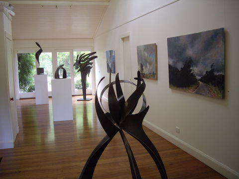 Ivy Hill Gallery - Phillip Island Accommodation 0