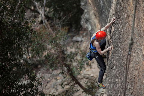 Small-Group Weekend Rock Climbing Adventure From Katoomba - Phillip Island Accommodation 1