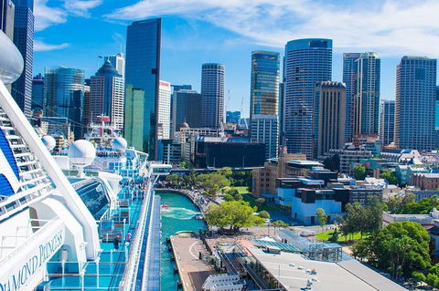 Sydney Airport Transfers : Sydney Airport SYD To Sydney City In Luxury Van - Phillip Island Accommodation 8