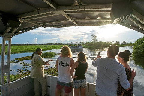 Yellow Water Cruise - Kakadu - Phillip Island Accommodation 2